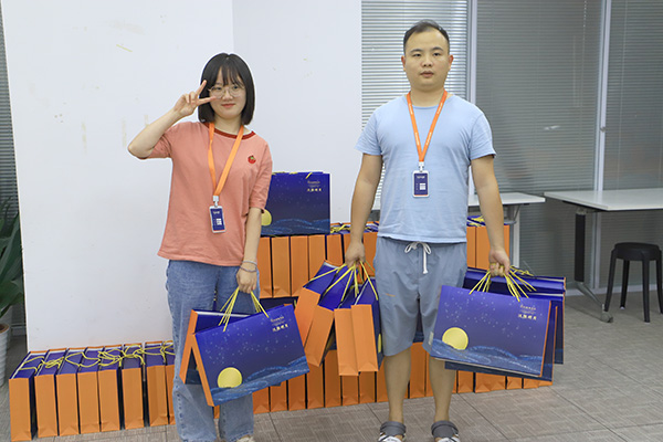 禮盒送祝福 情意滿中秋——創研股份中秋福利暖人心